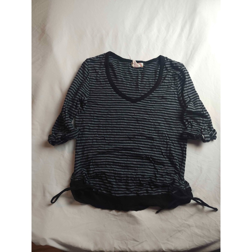 Op Shirt Top Womens Size XL 15-17 Juniors Gray Black Striped V-Neck Short Sleeve